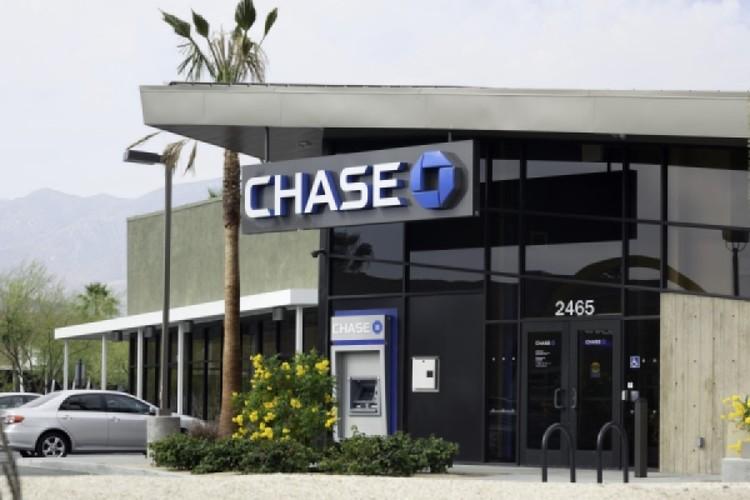 Outdoor Bank Signage 